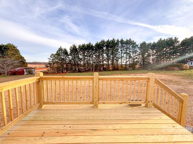 4277 Chinquapin Circle, Lenoir, NC 28645