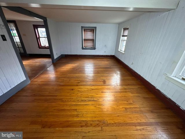 454 SCHOOL LN, Harleysville, PA 19438