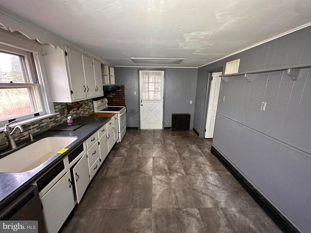 454 SCHOOL LN, Harleysville, PA 19438