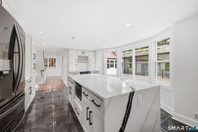 1 Tulip Tree Lane, Norwalk, CT 06851