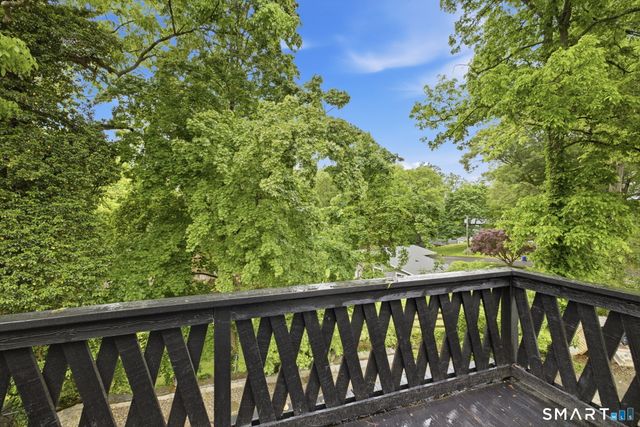 1 Tulip Tree Lane, Norwalk, CT 06851