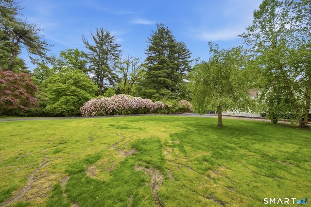1 Tulip Tree Lane, Norwalk, CT 06851
