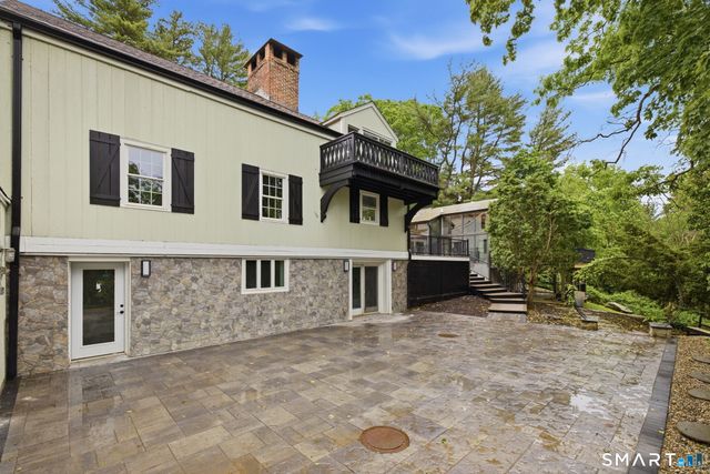 1 Tulip Tree Lane, Norwalk, CT 06851
