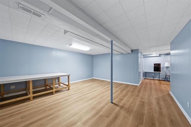 5200 NW Primrose Court, Blue Springs, MO 64015