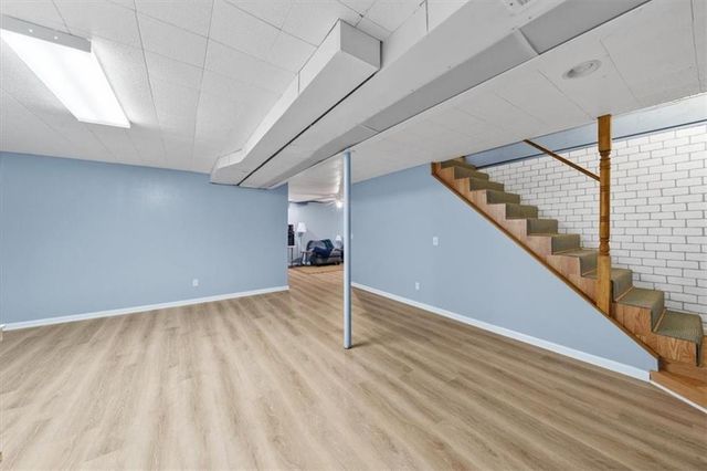 5200 NW Primrose Court, Blue Springs, MO 64015