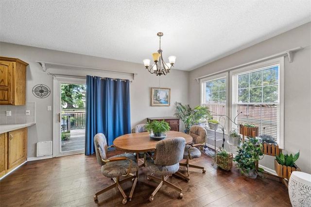 5200 NW Primrose Court, Blue Springs, MO 64015