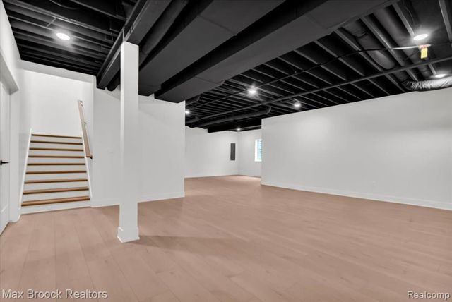 2444 Benjamin Avenue, Royal Oak, MI 48073