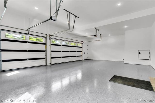 2444 Benjamin Avenue, Royal Oak, MI 48073