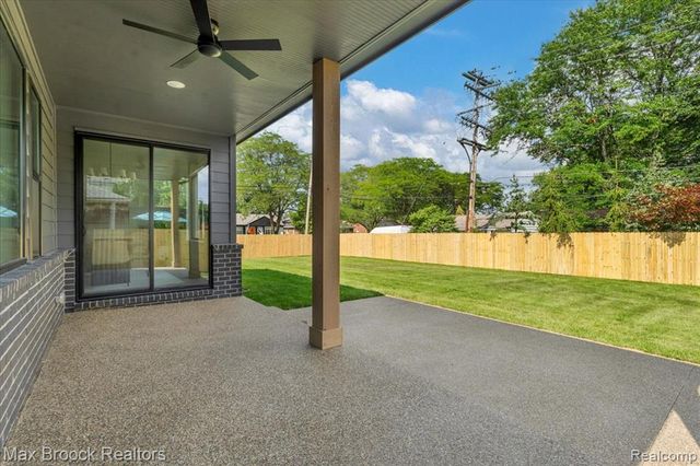 2444 Benjamin Avenue, Royal Oak, MI 48073
