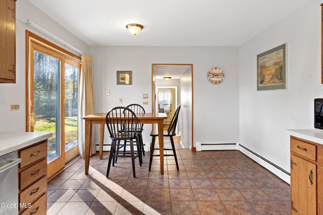 59 Valencia Lane, Clifton Park, NY 12065