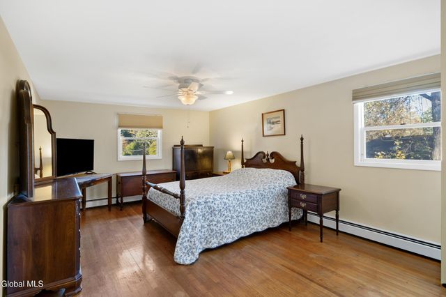 59 Valencia Lane, Clifton Park, NY 12065