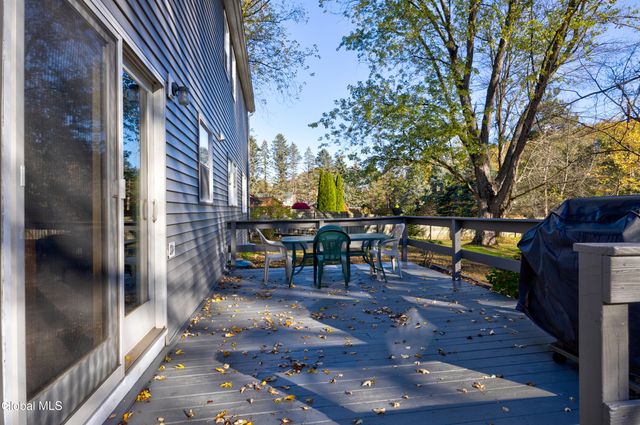 59 Valencia Lane, Clifton Park, NY 12065