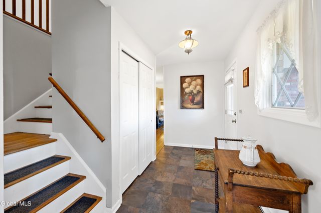 59 Valencia Lane, Clifton Park, NY 12065