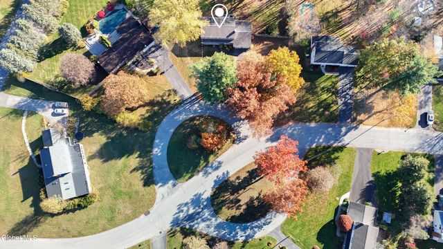 59 Valencia Lane, Clifton Park, NY 12065