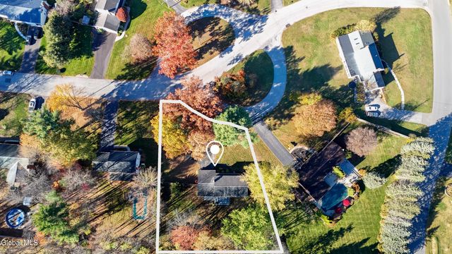 59 Valencia Lane, Clifton Park, NY 12065