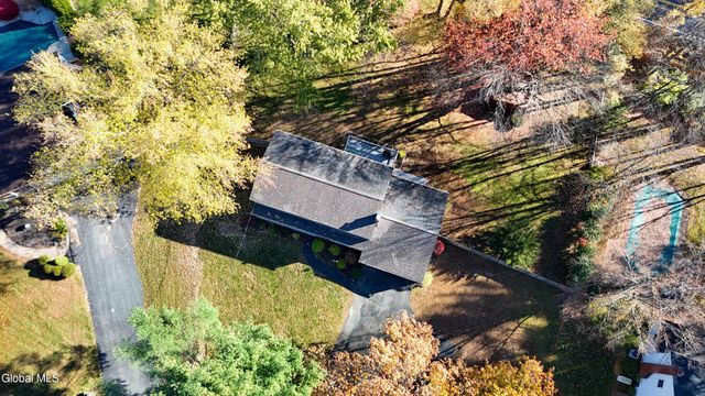 59 Valencia Lane, Clifton Park, NY 12065