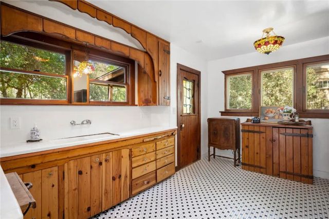 12347 Spring Trail, Sylmar, CA 91342