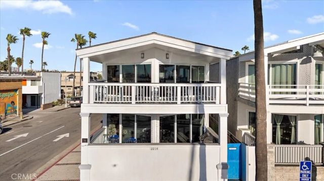 2214 W Oceanfront B, Newport Beach, CA 92663