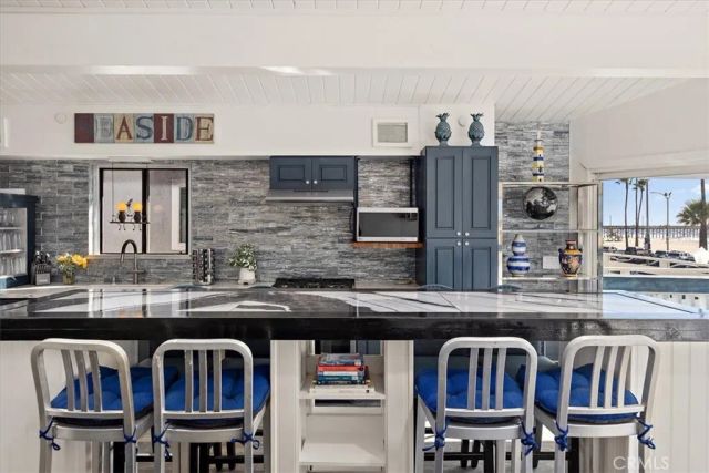 2214 W Oceanfront B, Newport Beach, CA 92663