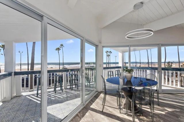 2214 W Oceanfront B, Newport Beach, CA 92663