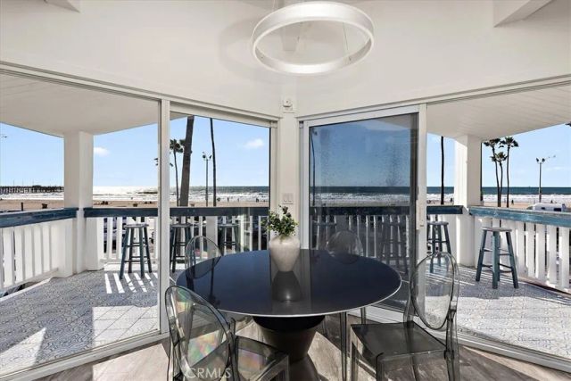2214 W Oceanfront B, Newport Beach, CA 92663