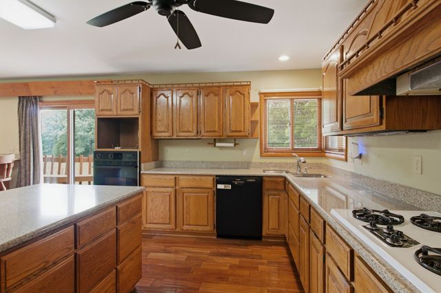 380 McIntosh Rd, Paris, TN 38242