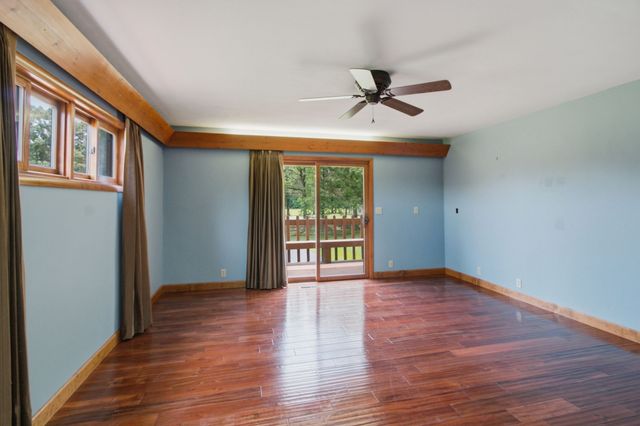 380 McIntosh Rd, Paris, TN 38242