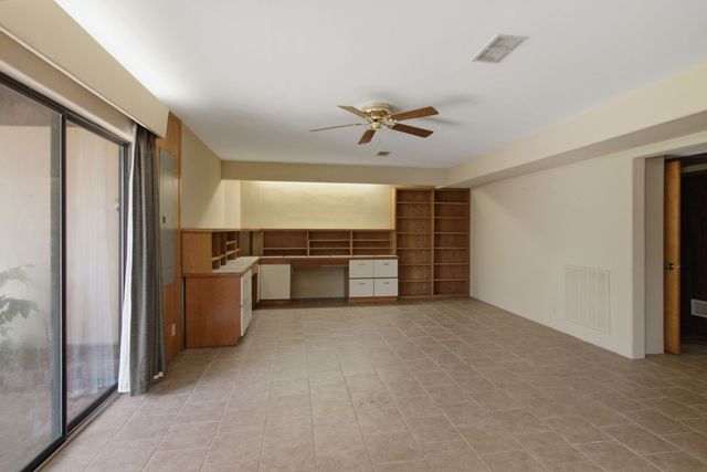 380 McIntosh Rd, Paris, TN 38242