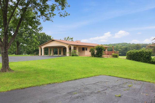 380 McIntosh Rd, Paris, TN 38242