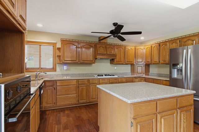 380 McIntosh Rd, Paris, TN 38242