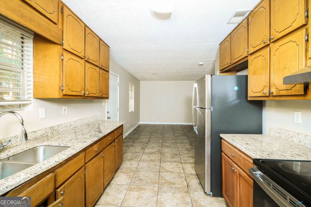 5850 Bearing Way, South Fulton, GA 30349