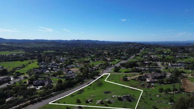 30638 Pauma Heights, Valley Center, CA 92082