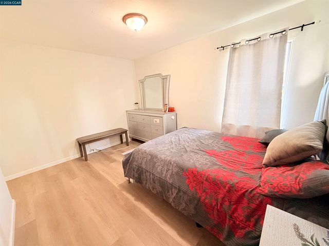 238 Fitzpatrick Rd, Oakland, CA 94603