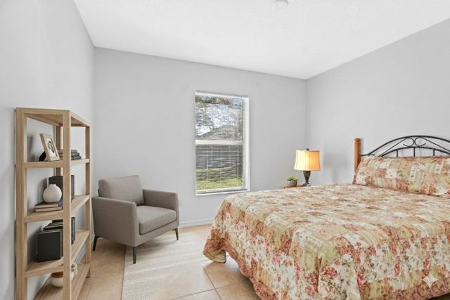 14 LAMOYNE LANE, Palm Coast, FL 32137