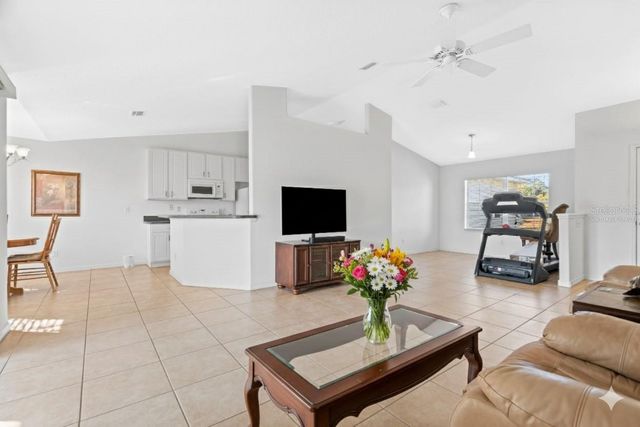 14 LAMOYNE LANE, Palm Coast, FL 32137