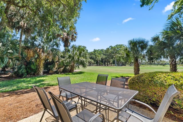 18 Lighthouse Rd Apt 462, Hilton Head Island, SC 29928
