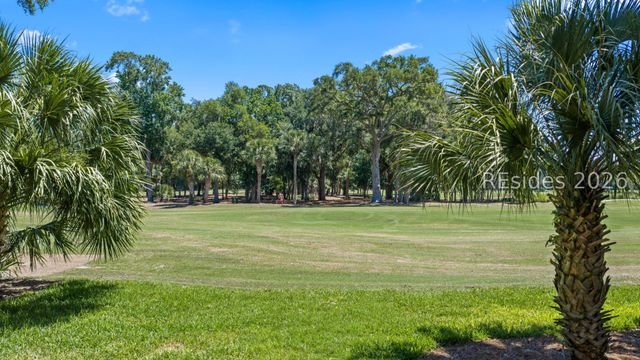 18 Lighthouse Rd Apt 462, Hilton Head Island, SC 29928