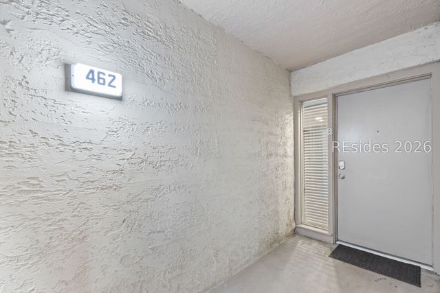 18 Lighthouse Rd Apt 462, Hilton Head Island, SC 29928