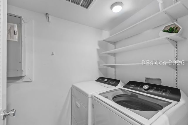 18 Lighthouse Rd Apt 462, Hilton Head Island, SC 29928