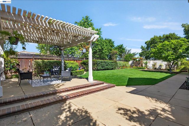 2270 Doccia Ct, Pleasanton, CA 94566