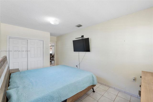 3329 Coolidge St, Hollywood, FL 33021