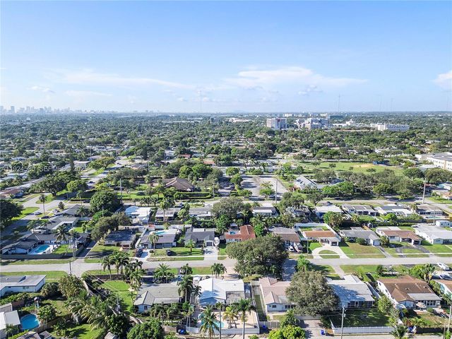 3329 Coolidge St, Hollywood, FL 33021