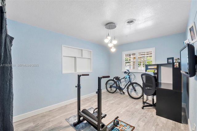 3329 Coolidge St, Hollywood, FL 33021