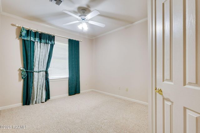 104 Freeport Circle, Lafayette, LA 70508