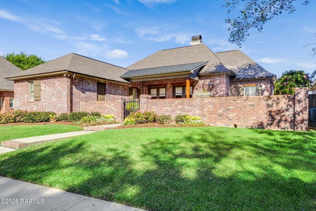 104 Freeport Circle, Lafayette, LA 70508