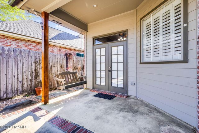 104 Freeport Circle, Lafayette, LA 70508