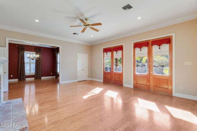 104 Freeport Circle, Lafayette, LA 70508