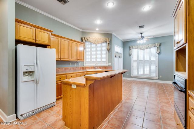 104 Freeport Circle, Lafayette, LA 70508