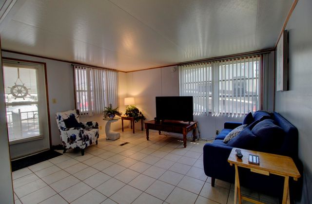 6672 SE 54th Street, Okeechobee, FL 34974