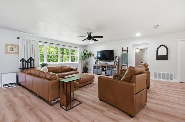1499 Harrell Road, Howe, TX 75459